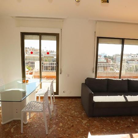 Апартаменти Differentflats Casalmar Салоу Екстер'єр фото