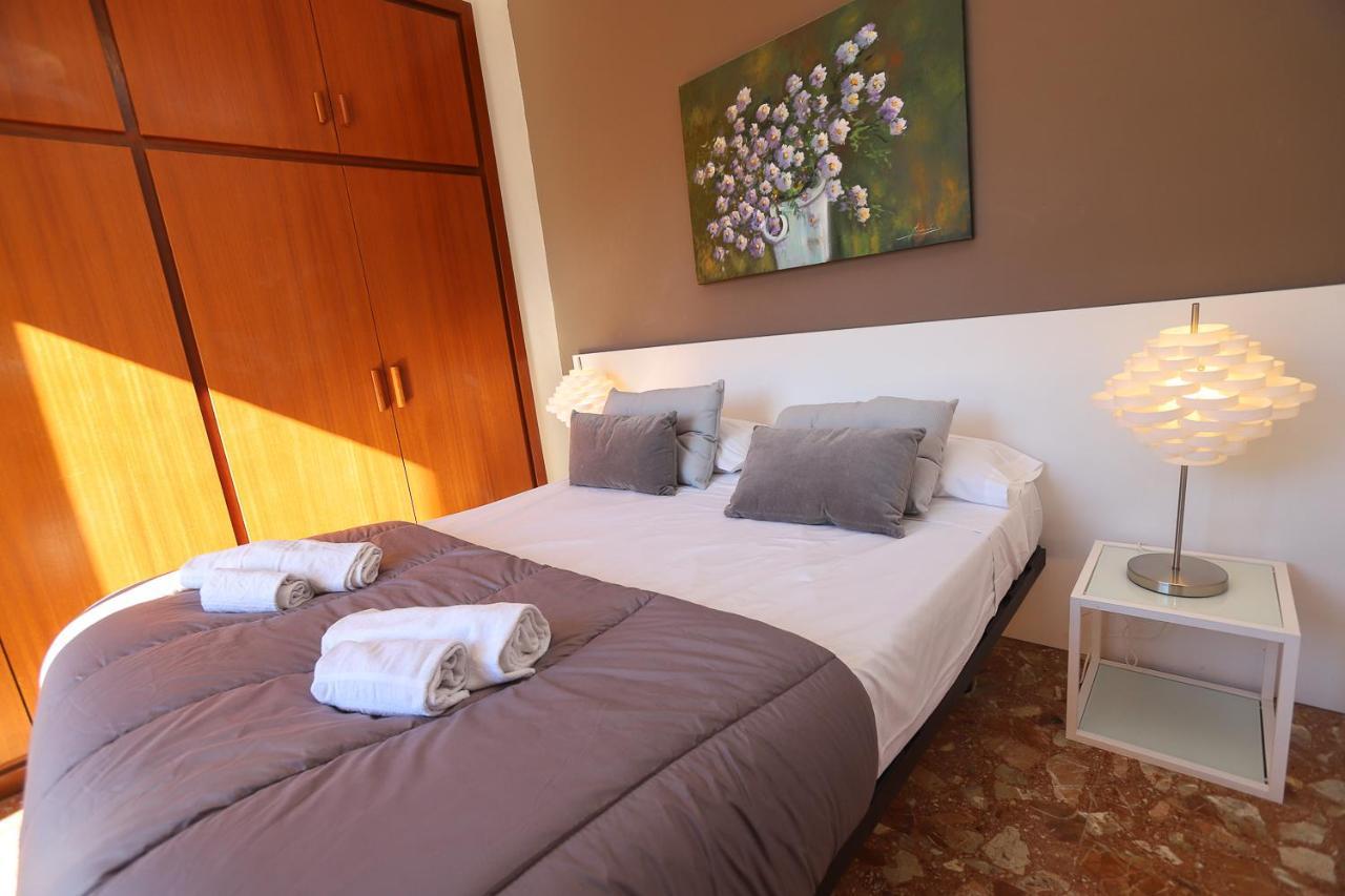 Апартаменти Differentflats Casalmar Салоу Екстер'єр фото